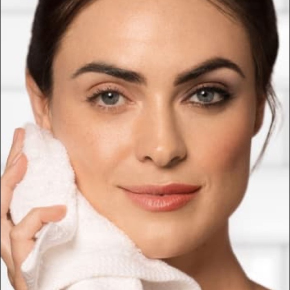 15 G Kate Somerville Cold Cleanser Cream Mini - Picture 2 of 3